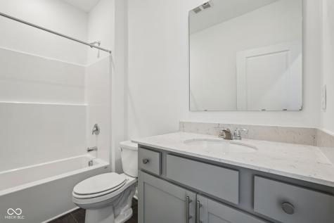 5885 Norfolk Row Greenwood IN 46143