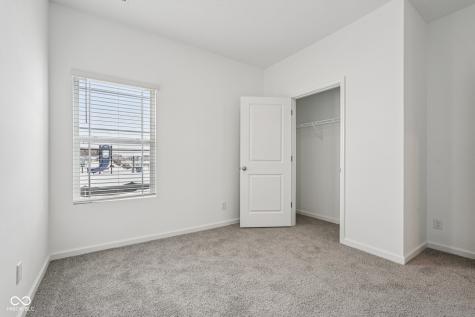 5885 Norfolk Row Greenwood IN 46143