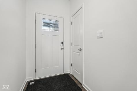 5885 Norfolk Row Greenwood IN 46143