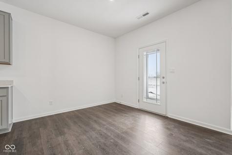 5885 Norfolk Row Greenwood IN 46143