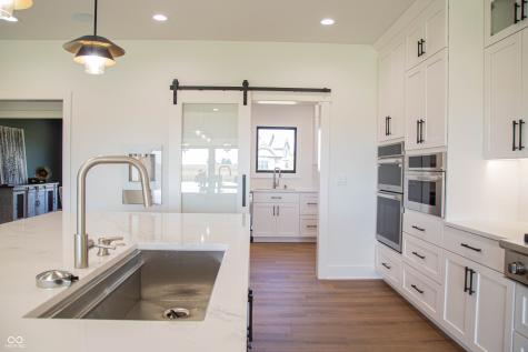 3874 Chapel Hill Court Bargersville IN 46106