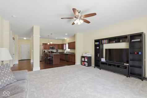 887 Sommersweet Run Greenwood IN 46143