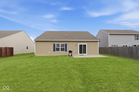 887 Sommersweet Run Greenwood IN 46143