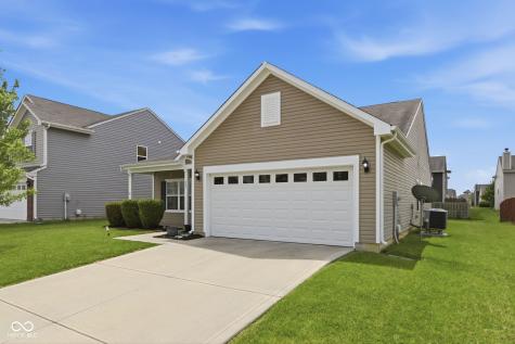 887 Sommersweet Run Greenwood IN 46143