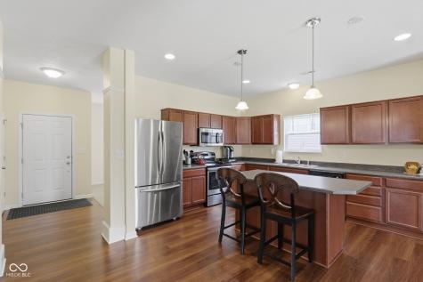 887 Sommersweet Run Greenwood IN 46143