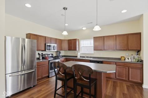 887 Sommersweet Run Greenwood IN 46143