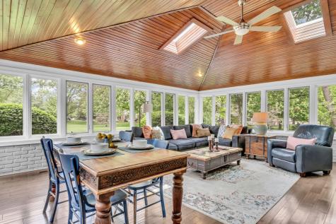 1200 Governors Lane Zionsville IN 46077