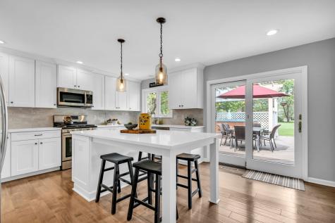 1200 Governors Lane Zionsville IN 46077