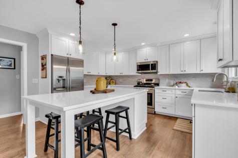 1200 Governors Lane Zionsville IN 46077