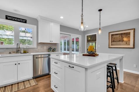 1200 Governors Lane Zionsville IN 46077