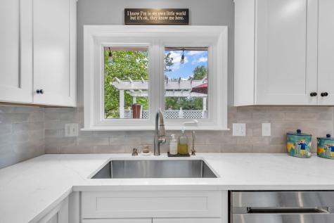 1200 Governors Lane Zionsville IN 46077
