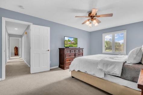 1200 Governors Lane Zionsville IN 46077