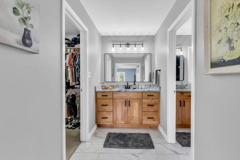 1200 Governors Lane Zionsville IN 46077