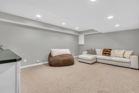 1200 Governors Lane Zionsville IN 46077