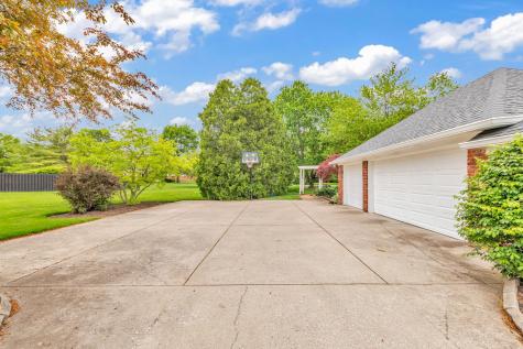 1200 Governors Lane Zionsville IN 46077