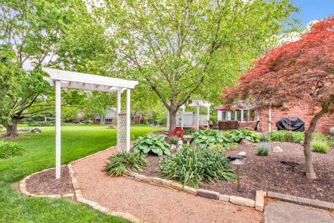 1200 Governors Lane Zionsville IN 46077