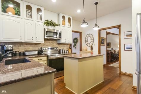 7591 Timber Springs Drive N Fishers IN 46038