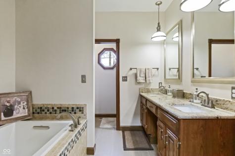 7591 Timber Springs Drive N Fishers IN 46038