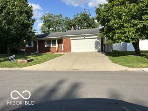 2715 Magnolia Court Columbus IN 47203