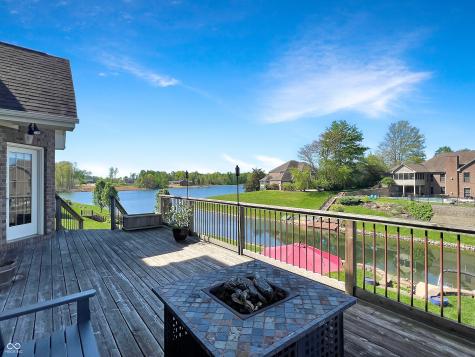 6075 Waterside Drive Columbus IN 47201