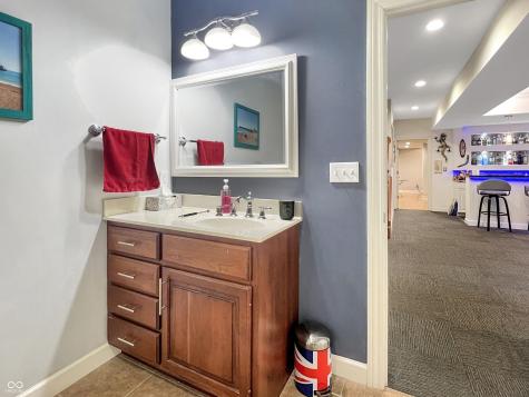 6075 Waterside Drive Columbus IN 47201