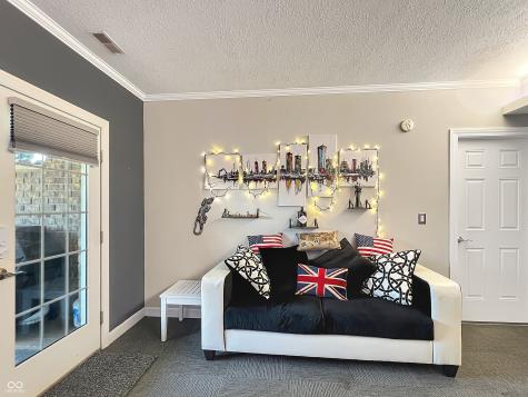 6075 Waterside Drive Columbus IN 47201