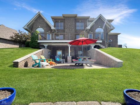 6075 Waterside Drive Columbus IN 47201