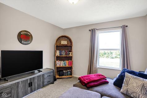 5606 Sly Fox Lane Indianapolis IN 46237