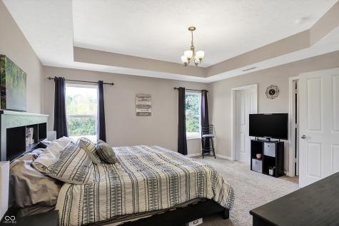 5606 Sly Fox Lane Indianapolis IN 46237