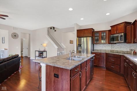 5606 Sly Fox Lane Indianapolis IN 46237