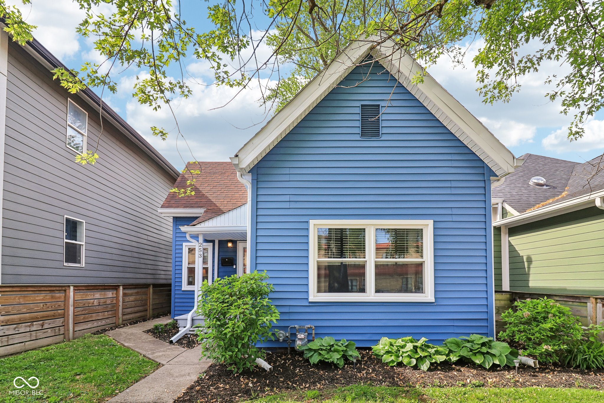 253 E Minnesota Street Indianapolis IN 46225
