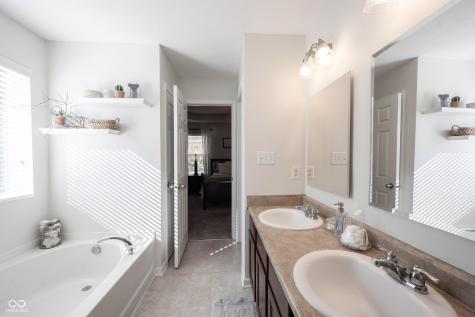 18911 Big Circle Drive Noblesville IN 46062