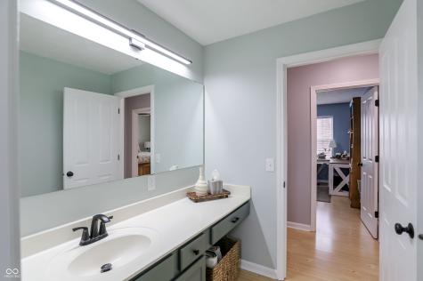 18042 Kinder Oak Drive Noblesville IN 46062