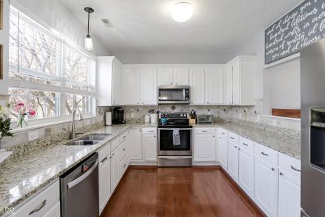 18042 Kinder Oak Drive Noblesville IN 46062