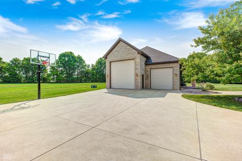 4181 Whitetail Woods Drive Bargersville IN 46106