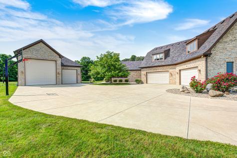 4181 Whitetail Woods Drive Bargersville IN 46106