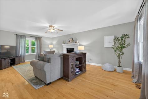 281 Lansdowne Drive Noblesville IN 46060