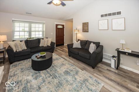 5507 Pine Knoll Boulevard Noblesville IN 46062