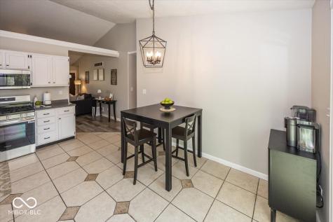 5507 Pine Knoll Boulevard Noblesville IN 46062