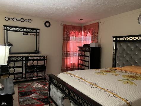 1840 Sandoval Court Indianapolis IN 46214
