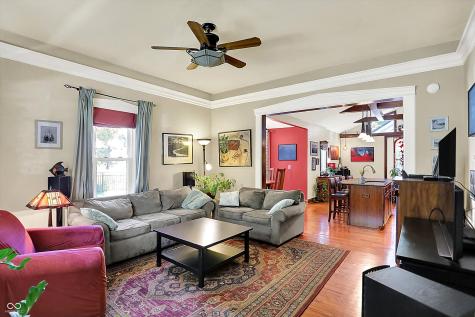 170 E Ash Street Zionsville IN 46077