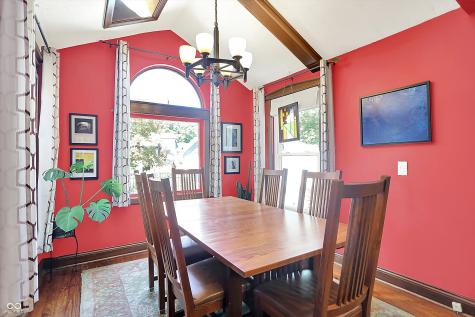 170 E Ash Street Zionsville IN 46077