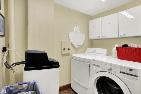 170 E Ash Street Zionsville IN 46077