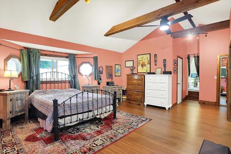 170 E Ash Street Zionsville IN 46077