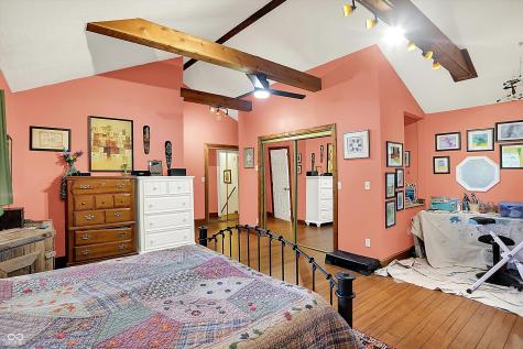 170 E Ash Street Zionsville IN 46077