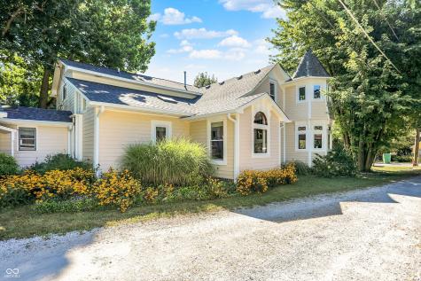 170 E Ash Street Zionsville IN 46077