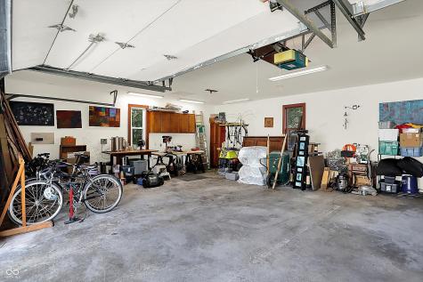 170 E Ash Street Zionsville IN 46077