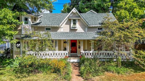 170 E Ash Street Zionsville IN 46077
