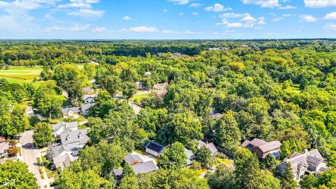 170 E Ash Street Zionsville IN 46077