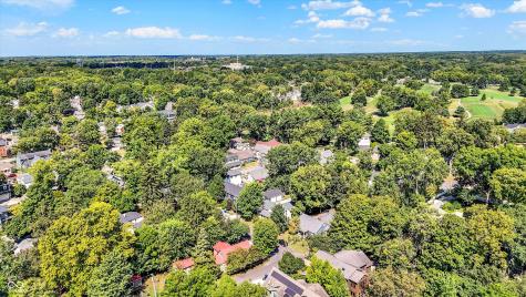170 E Ash Street Zionsville IN 46077